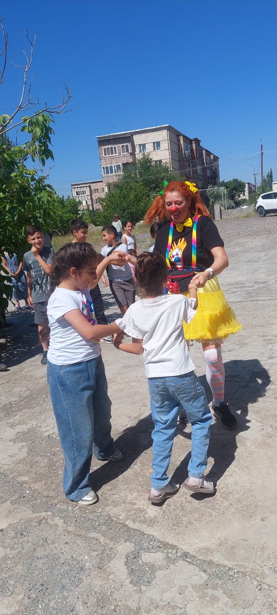 PallassosSenseFronteres tweet media