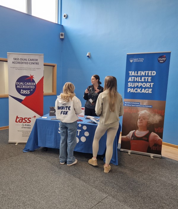 LeedsTrinitySCE's tweet photo. This week we invited over 150 college students to our Breaking Barriers: Excelling in Sport and Wellbeing event. There was an insightful talk from Olympic Swimmer Adam Whitehead, followed by group sessions, a careers fair and an alumni panel. Thanks again to all involved! https://t.co/kWM8pRZSGE