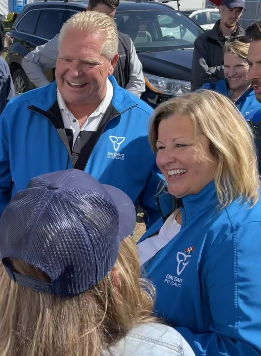 Lisa Thompson tweet media