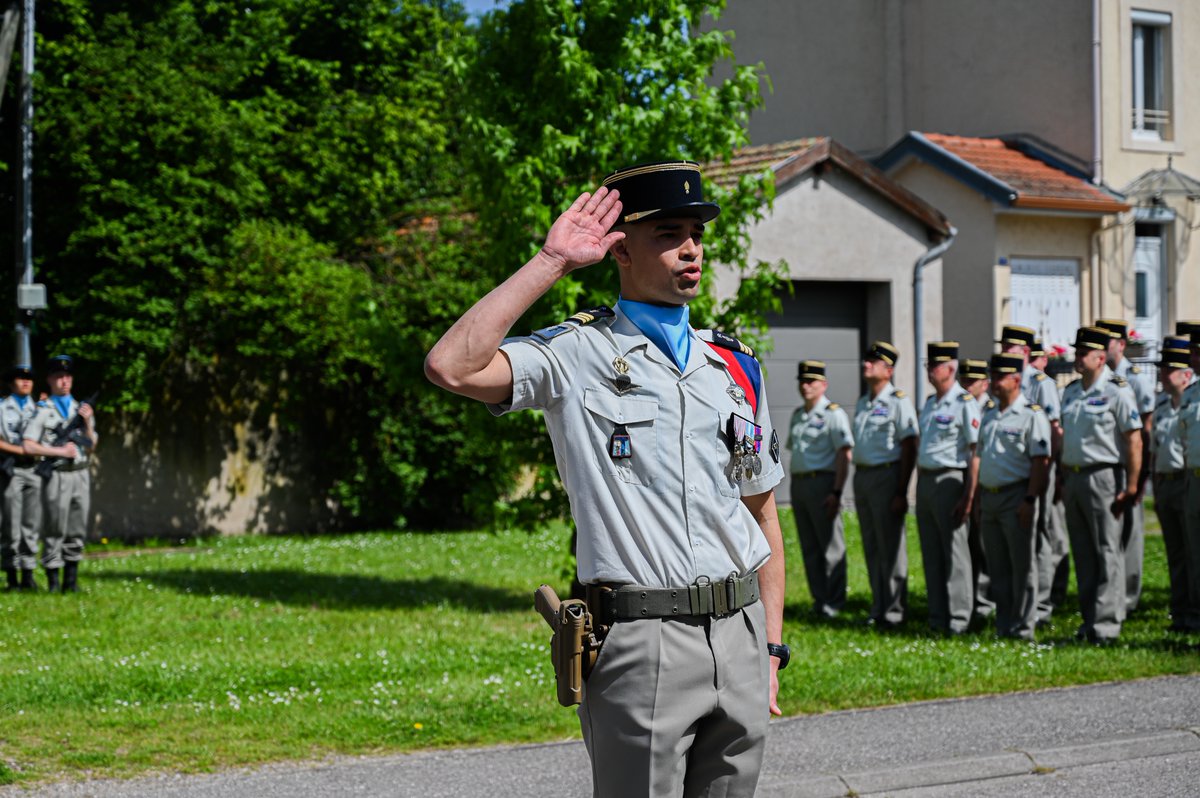 53eRT1's tweet image. #Passcom

Jeudi 6 juin à Saint-Clément, une profonde émotion a marqué la cérémonie de passation de commandement de la 5e compagnie, présidée par le colonel Glotin. 🪖⚡️

#cérémonie #cdu
@armeedeterre @armeeszne @CATNC_FR