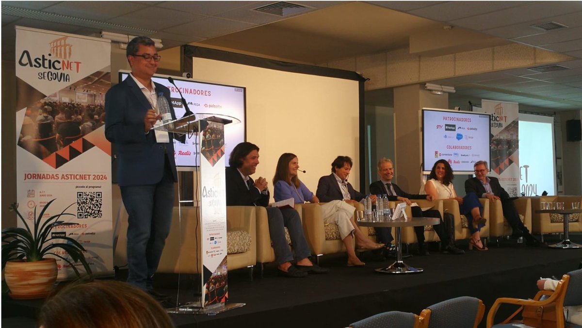 _ASTIC's tweet photo. Importancia de los datos como herramienta para la digitalización moderada por el inefable @pablodeamil con @lauraffflor @SEGITTUR, @fdepablom Oficina Digital en @MADRID , José Borja Tomé @informaticaaeat , @ruthdelcampo Dtra Dato, @NetApp_es #ASTICNet #asticnet2024 @_ASTIC https://t.co/Eq8snyho0P