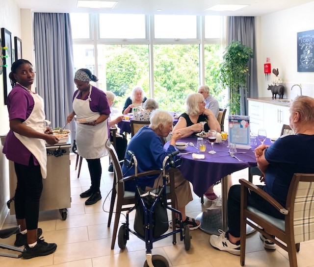 Mayflower_Court's tweet photo. This month at our Dining Experience residents enjoyed flavours from France π«π·π΄ #dining #goodfood #themedmenu @Mayflower_Court @AnchorLaterLife @carehome_co_uk @NAPAlivinglife https://t.co/LTiNGnjtOf