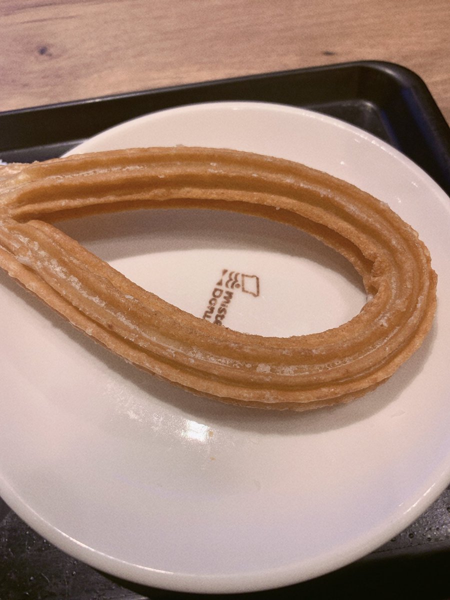 Karvai_ch's tweet photo. ドーナツおいしいな⭐️ https://t.co/IftZTZWPsP