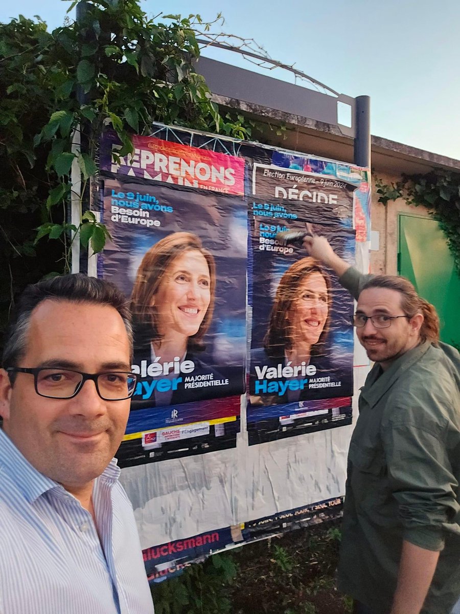 modemgironde's tweet photo. 🌞🌛 De jour comme de nuit, les opérations de collage et de boitage se poursuivent partout en Gironde ! 🇪🇺
🗳 Dimanche, nous avons tous @BesoindEurope et l'Europe à besoin de vous ! Votez pour la liste de @ValerieHayer !
#Gironde #BesoinDEurope #MoDem #Europe #DimancheOnVote https://t.co/oWK8CPy3Kt