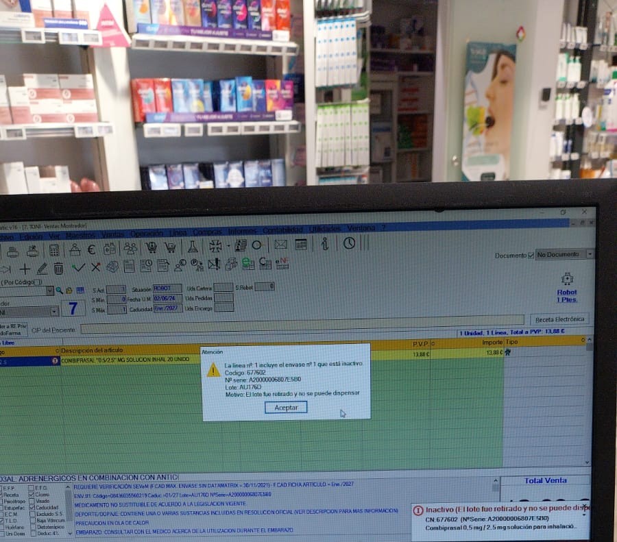 susitravel's tweet photo. Vamos a sacarle algo bueno y real al #Sevem en farmacia
Hoy han escrito por una retirada de un lote de un medicamento y al ir a bajarlo del robot nos ha avisado de la retirada 😍 https://t.co/o8zJyYGR38