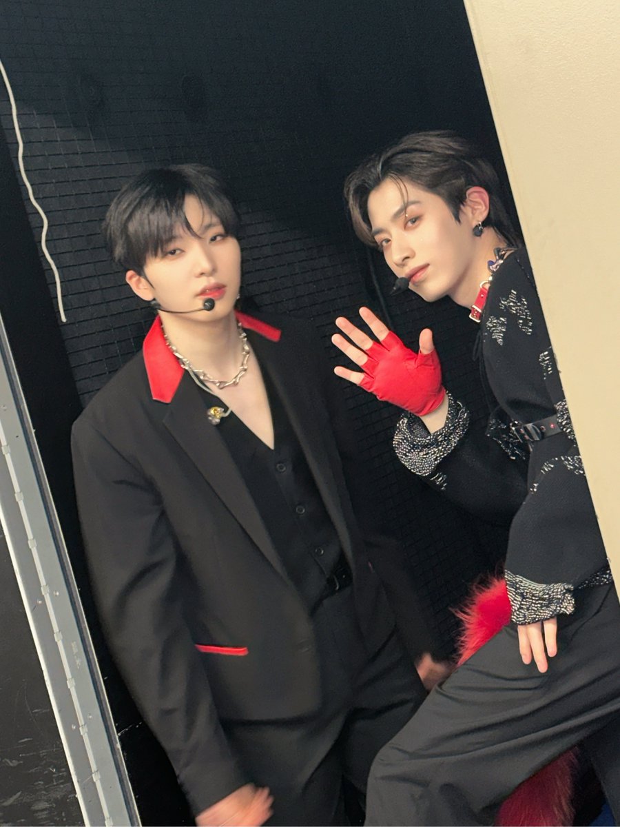 official_ONEUS's tweet photo. [#시온]
우리 민이형 생일 추카해🥳🥳🥳 건강하게 오래오래 살자💜 https://t.co/sF6yFpiy0k