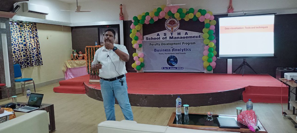 of_Astha's tweet image. Dr. Rabinarayan Patnaik, Professor of SOA University, Bhubaneswar carried out the 2nd day of Faculty Development Program on Data Visualization and Interpretation.
#asthaschoolofmanagement
#FDPprogram
#MBA