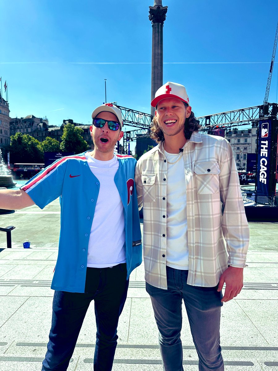 UKPhillies's tweet photo. The biggest and best surprise of my life!! https://t.co/irxL7gzZqH