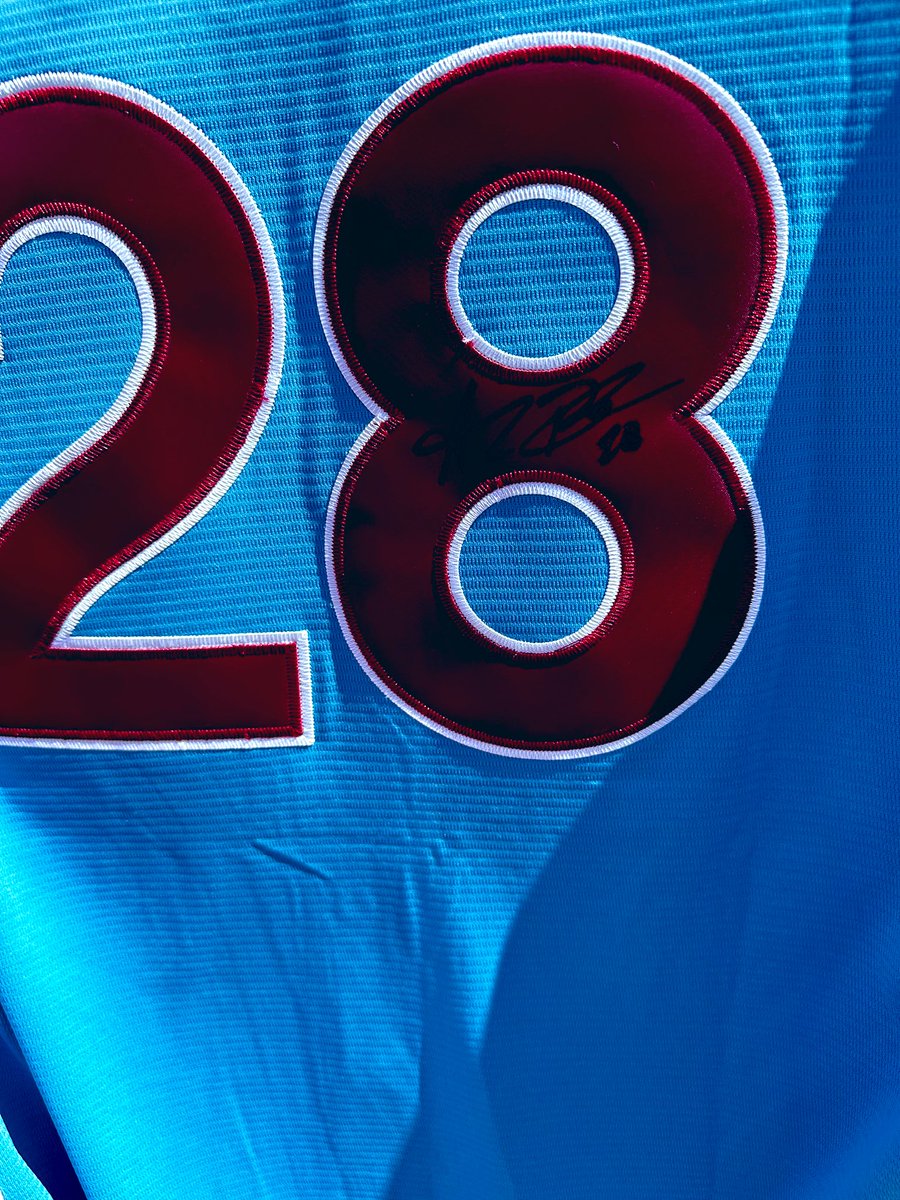 UKPhillies's tweet photo. The biggest and best surprise of my life!! https://t.co/irxL7gzZqH