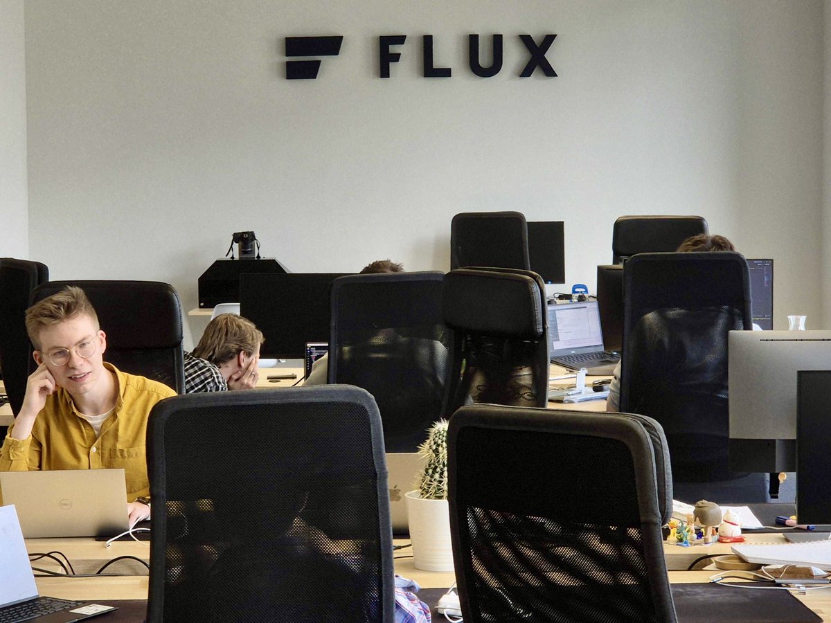 flux_be's tweet photo. Last week, our team held a hackathon!💡✨The theme: showcase the latest (web) technologies that could go mainstream in 1-5 years. From Three.js-based games to gesture-controlled hardware configurators, the creativity and energy were incredible. Proud of our Flux family! #team https://t.co/CPebG9Wp5n