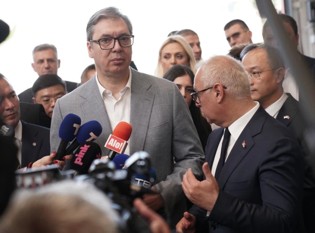 TanjugNews's tweet photo. Vučić: Od Beograda do Subotice stizaće se za sat i 10 minuta 
➡️ https://t.co/VcDLcSK6kz https://t.co/QTr9BXmo4M