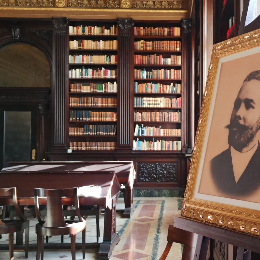 MinfarC's tweet photo. DÍA DEL BIBLIOTECARIO EN CUBA.
Felicidades a todos los profesionales de las bibliotecas en #Cuba.
Un fuerte abrazo a los que dedican su labor a la defensa de la Patria.
#GenteQueSuma https://t.co/waZWdv9OKv