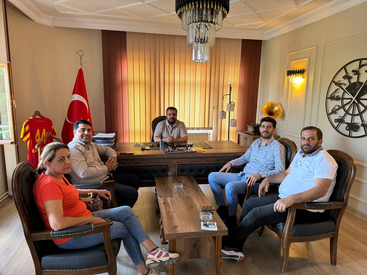 Yapı Denetim Kuruluşlar Birliği Malatya Şubesi Yönetimi olarak Malatya'da faaliyet gösteren üyemiz Malatya Trend Yapı Denetimi ve Firma Sahibi Mimar Sinan Altıntop'u istişarelerde bulunmak üzere ziyaret ettik.