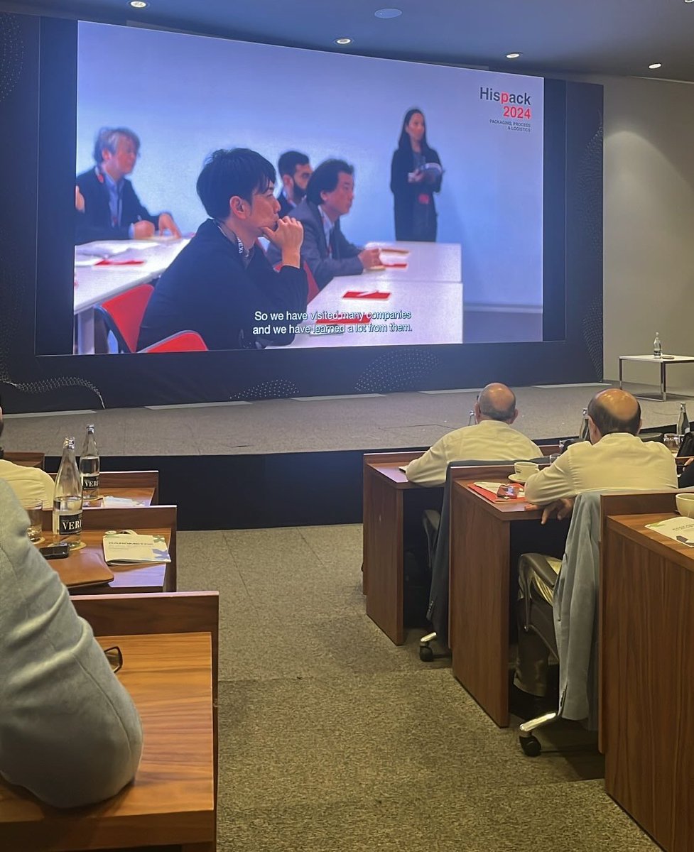 packcluster's tweet photo. @MeteoMauri @Mes_324 @martinafont @CesarValencoso @Kantar Donem les gràcies els nostres sponsors #Enplater i @Hispackbcn per formar part de les #PackagingTalks24 i celebrem la taula rodona sobre Com afrontem la nova legislació i els residus que generem? Amb #Enplater #Reclay #GCRGroup i #Ecophir https://t.co/wikETiRKEH