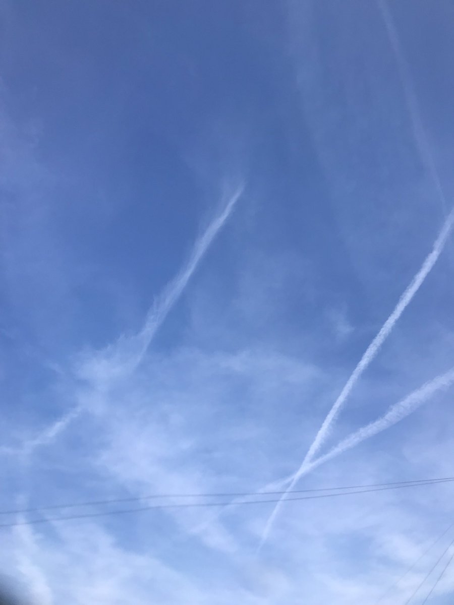 robster12065612's tweet photo. So reform party 

what is your take on chem trails then

Ban this and it will guarantee votes ! millions i would imagine https://t.co/6XDGkLiH6b