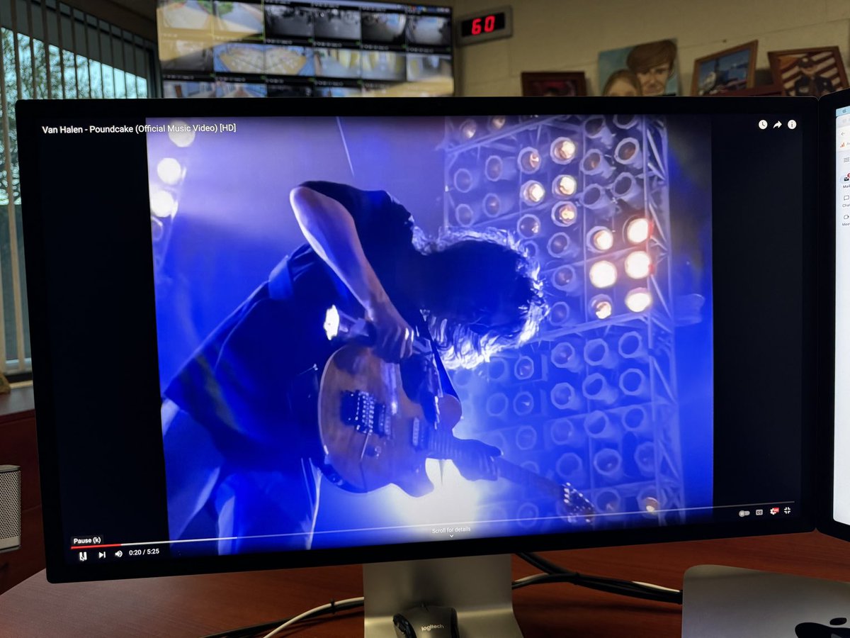 JohnWMertz's tweet image. It must be summer in the superintendent’s office 😂😂😂 
#OCSRocks