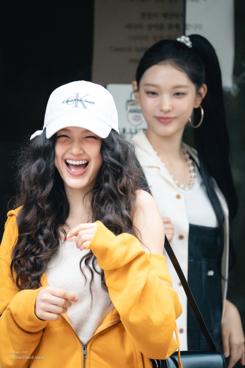 Moda: A Dani Fan 🌻 tweet media