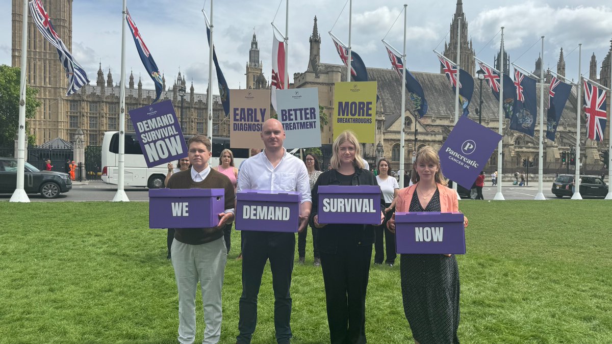 Lewis1Rogers1's tweet photo. Delighted to deliver @PancreaticCanUK’s ‘Demand Survival Now’ petition to Downing Street this week.

#DemandSurvivalNow2024
#PancreaticCancer https://t.co/uflCOOAqKr