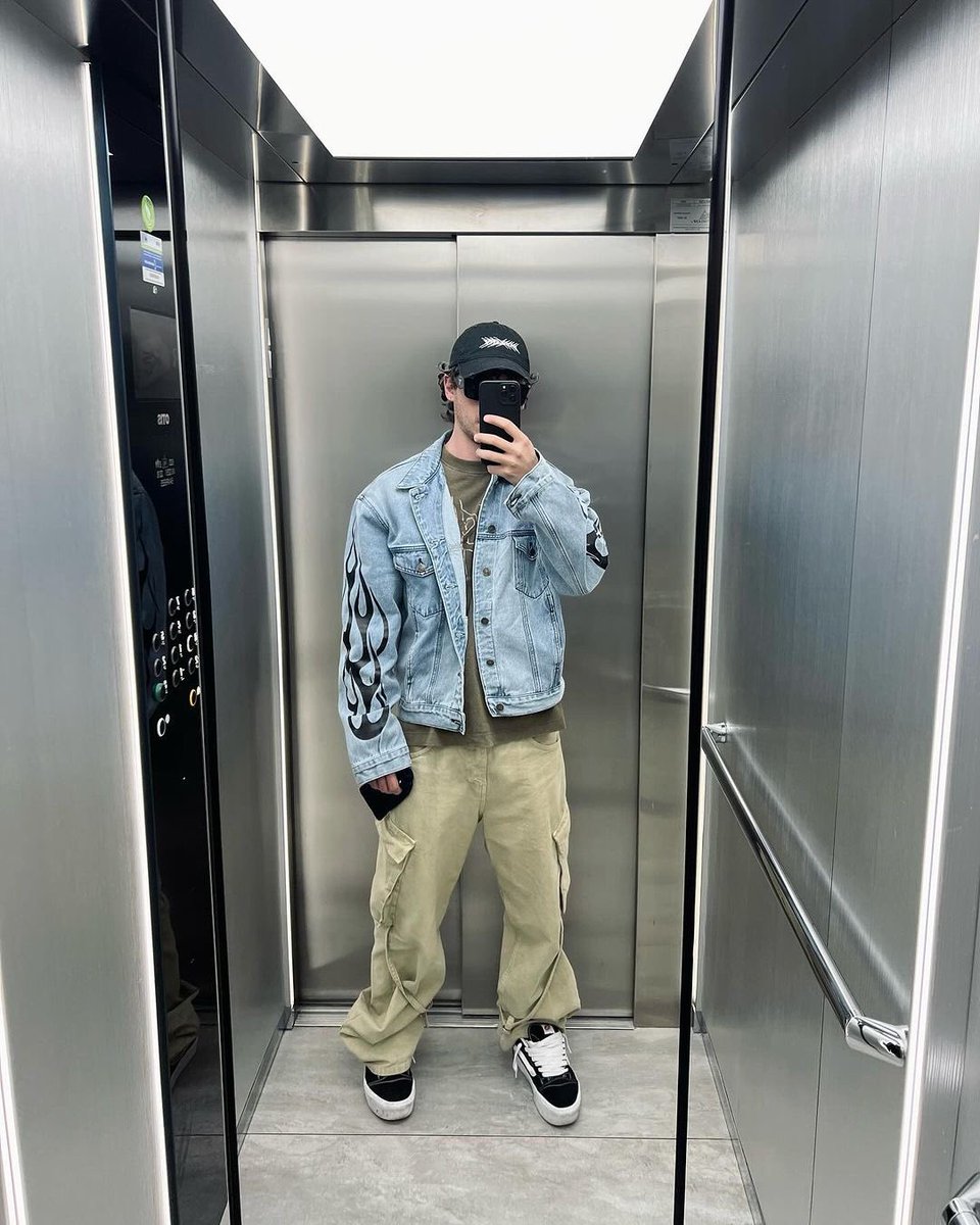 smiclaytonn's tweet photo. https://t.co/khpPyV2NTt