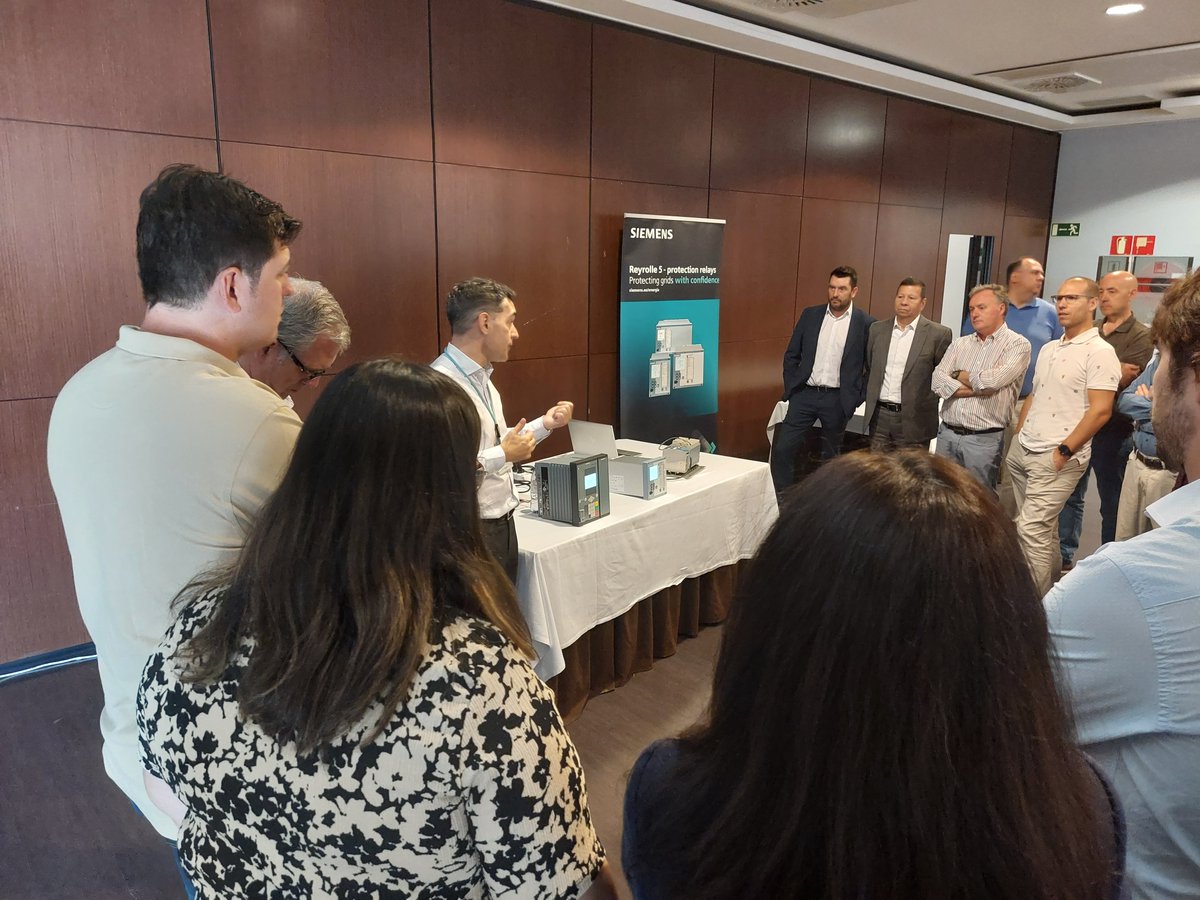 siemens_es's tweet image. Los gases fluorados tienen sus días contados 🌍 En #SiemensSI tenemos la solución para que puedas cumplir con la normativa europea.

📌 Esta semana, hemos estado presentándola a más de 100 clientes en #Zaragoza. Todo ello en el marco del Tour de #BlueGIS: sie.ag/2xGRRb