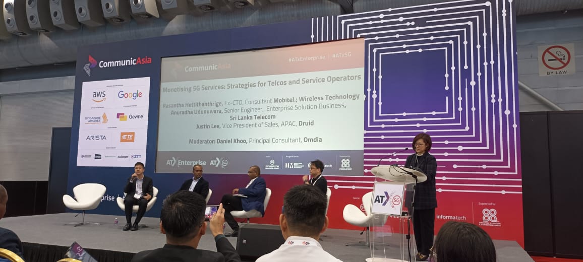 AnuradhaU's tweet photo. Excited to share my experience at @AsiaTechxSG @communicasia! Participated in 2 panel discussions. Visited our @sltxyntac office & had an enriching briefing at @Dell's Executive Briefing Center with colleagues from #XyntacEnterprise & @SriLankaTelecom. #ATxSG #CommunicAsia https://t.co/pjbsNRtqH7