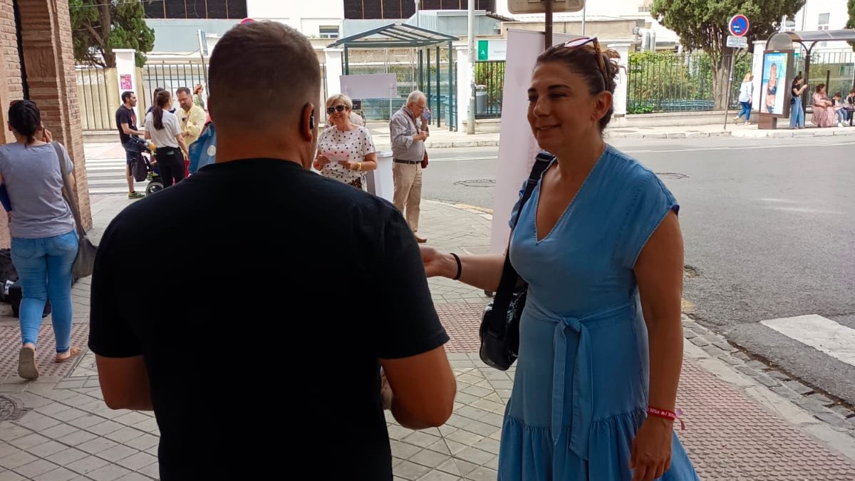 granadapsoe's tweet photo. Último reparto electoral de esta campaña #9J en el barrio de Doctores, en el distrito #Beiro
Granada debe salir a votar en masa al @PSOE porque el voto útil cuenta
Granada quiere #MásEuropa
#VotaPSOE https://t.co/EyibV37MK0