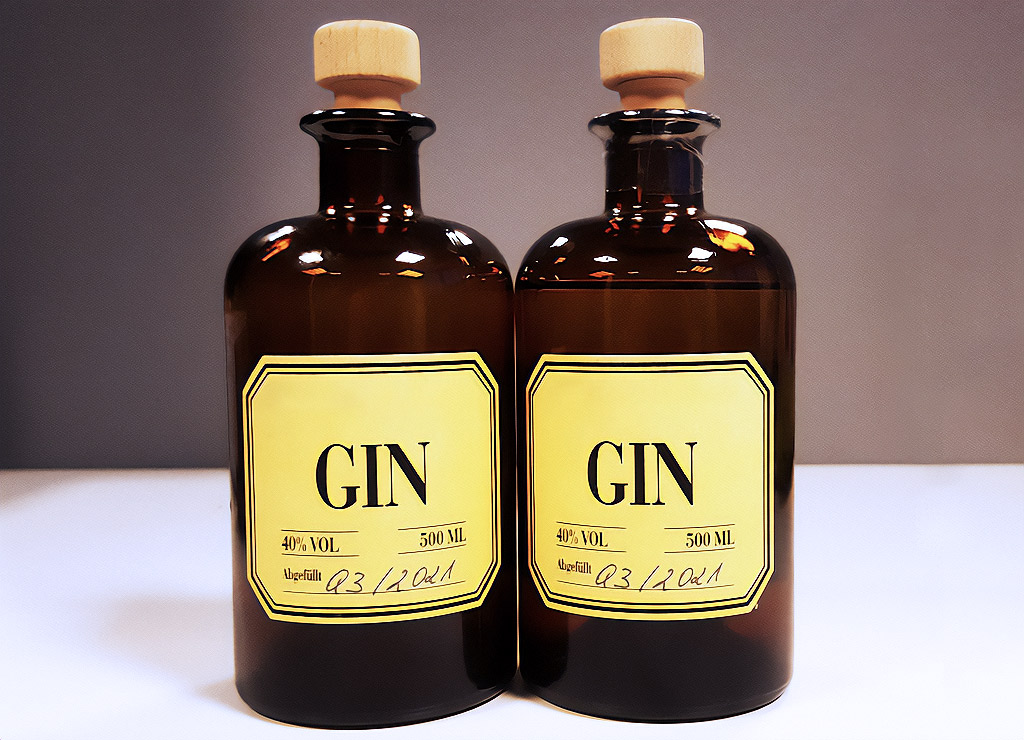 kuriosetage's tweet photo. Erhebt Eure Gläser. 🥃🍸 Seit 2009 feiern Gin-Fans weltweit den zweiten Samstag im Juni als World Gin Day (dt. Welttag des Gins). Cheers + GinGin. #WelttagdesGin #WorldGinDay #8juni #foodholiday #kuriosefeiertage
https://t.co/BYRzZVO3M3 https://t.co/ijG2SHQ9XQ