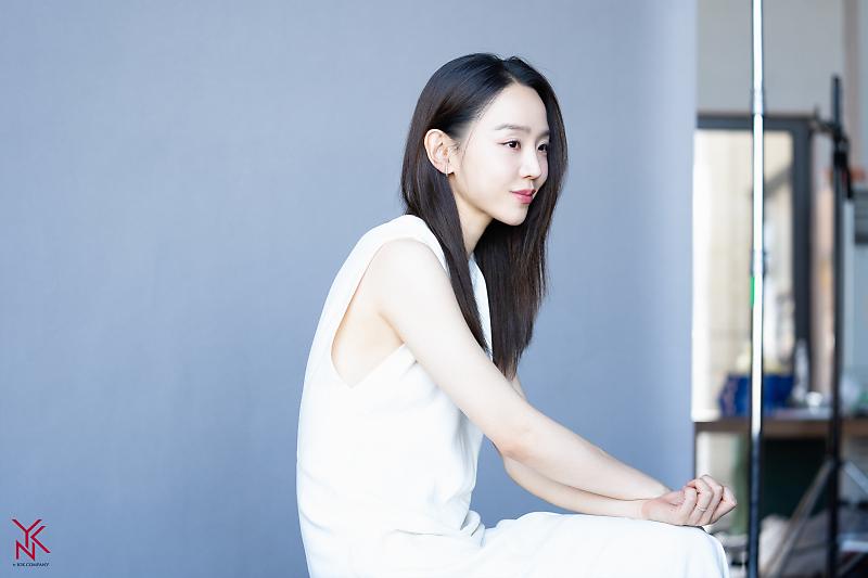 Marissa77581427's tweet photo. #ShinHaeSun🌻 #HanSora
Photos Of Hae Sun's💙 For. 
#ShesDead #Following 

[240515] Reposted From @YNKentofficial https://t.co/HSsVALfb2k