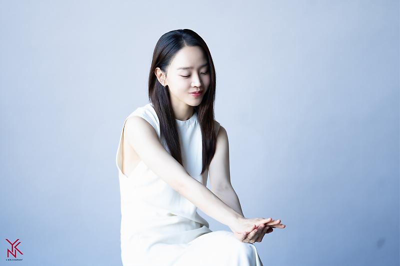 Marissa77581427's tweet photo. #ShinHaeSun🌻 #HanSora
Photos Of Hae Sun's💙 For. 
#ShesDead #Following 

[240515] Reposted From @YNKentofficial https://t.co/n2RVBPPsK0