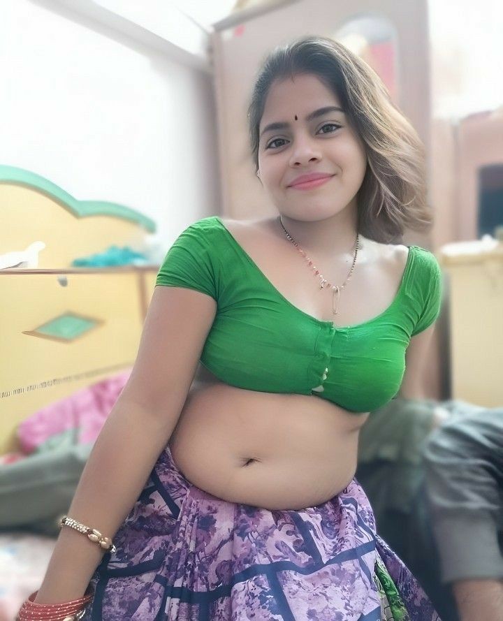 OfficialMeenu99's tweet photo. "क्या फर्क पड़ता मुझे,कौन कौन नही पढता"

"जो पढता है वो हजारों में एक होता है"💖💖

@mahimshah4455 https://t.co/WlwlHYCk9x