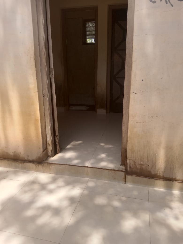Bhuj_CO's tweet photo. નિર્મળ ગુજરાત ૨.૦ હેઠળ "સ્વચ્છતા પખવાડિયા" ની ઉજવણીના ભાગરૂપે આજ રોજ તા. ૦૭/૦૬/૨૦૨૪ ના રોજ ભુજ શહેરના તમામ પબ્લિક ટોઇલેટ ની સફાઇ કામગીરીની ઝુંબેશ હાથ ધરવામાં આવી.
@sbmugujarat
@CMOGuj
@GujUDDept
#nirmalgujarat2 #swachchhgujarat2024 https://t.co/yCt23oEsPM