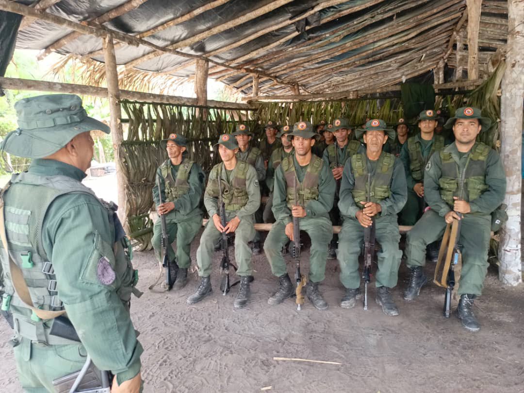 #AsíLoDijo || GJ <a href="/dhernandezlarez/">GJ. Domingo Hernández Lárez</a> Milicias Bolivarianas en nuestro estado número 24 Guayana Esequiba !

#IntegrarEsVencer