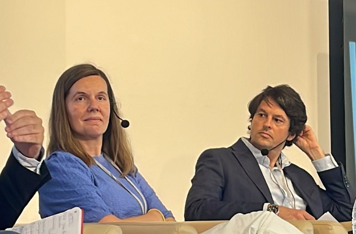 _ASTIC's tweet photo. El impulso decidido por los datos con Ruth del Campo @ruthdelcampo Directora General del Dato, @mintradigital, en la mesa de La importancia de los datos como herramienta para la digitalización #ASTICNet #ASTICNnet2024 @datosgob @pablodeamil https://t.co/8MsWL9hkhy