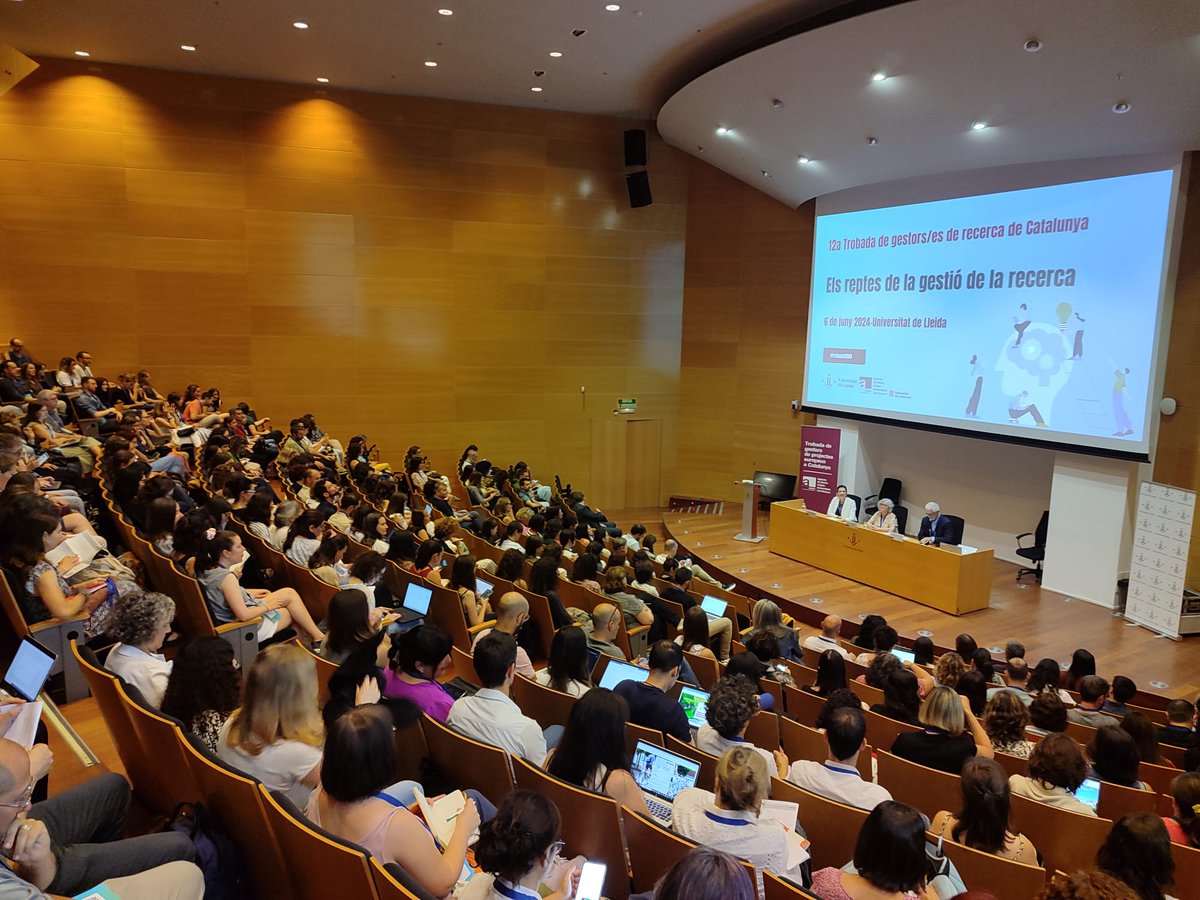 cborrass's tweet photo. We enjoyed the 12th Catalan #Researchmanagers event, organised by #AGAUR with more than 350 attendees at @UdL. Thank you for participating and having great discussions on #researchmanagement challenges!
@CARDEA project
@RMroadmap Ambassadors 
@EuraxessCat https://t.co/GYmNL1rctb