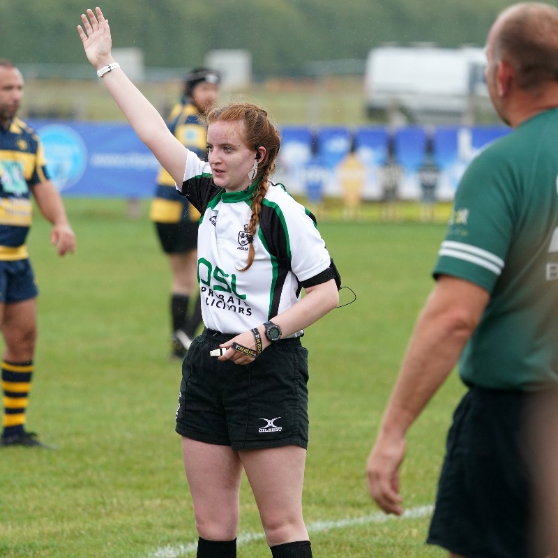 EnglandRugby's tweet photo. A HUGE thank you to everyone who makes a difference by volunteering at their local rugby club 🙏🏉🙌

#NationalVolunteersWeek