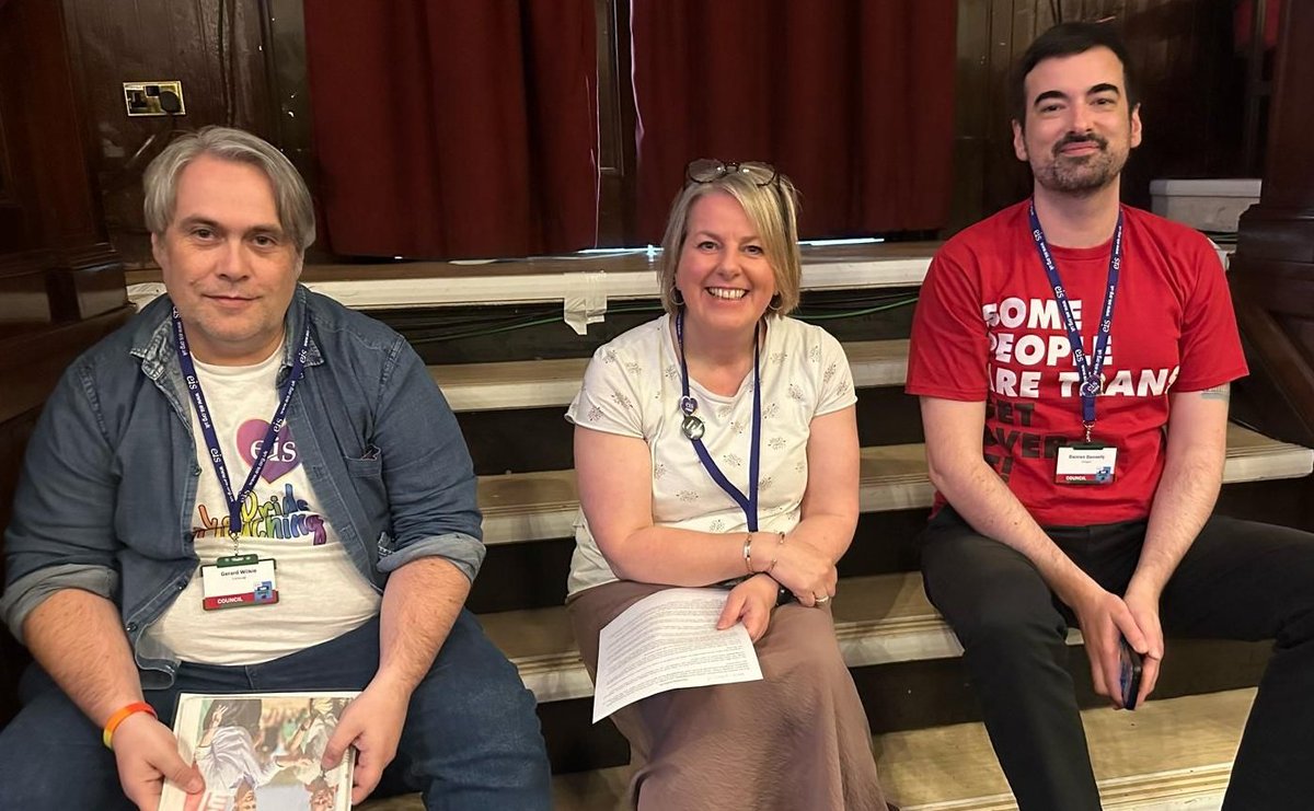 EISGlasLGBT's tweet photo. A heartening show of support for @EISUnion AGM Motion 26 (reaffirming support for trans rights) including several @EISGlasgow delegates speaking, after our comrades from @EdinburghEIS proposed and seconded. 

The motion passed unanimously! ✊🏻

#EISAGM24 https://t.co/sI3vZe3pKb