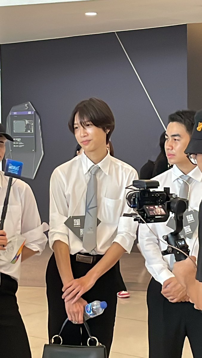 รา ณี. tweet media