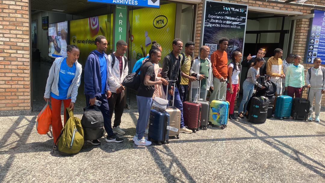 KigaliMarathon's tweet photo. We are happy to announce that the team #Ethiopia has safely arrived in #Rwanda 🇷🇼 for  #KigaliMarathon2024

Registration is open 👇🏿

https://t.co/bnucIUfqN1

See you on Sunday, KIPM2024 Global Elite Label Status 😉 https://t.co/6uXoIm3g40