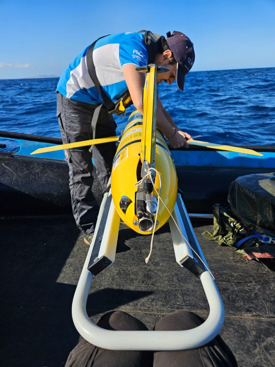 GliderPLOCAN's tweet photo. Starting new seasonal #OceanGlider mission at #ESTOC site @EMSOeu @ICOS_RI @OceanSITES_GOOS @Groom2RI supporting research projects @IOCAG1 @GroupBiological @ulpgcresearch @IEOoceanografia #MARUM @MISSIONATLANTIC @EuroGOOS @TeledyneMarine @EMODnet @agenciaiisi #ICTSNews @plocan https://t.co/Pe3U97uwxh