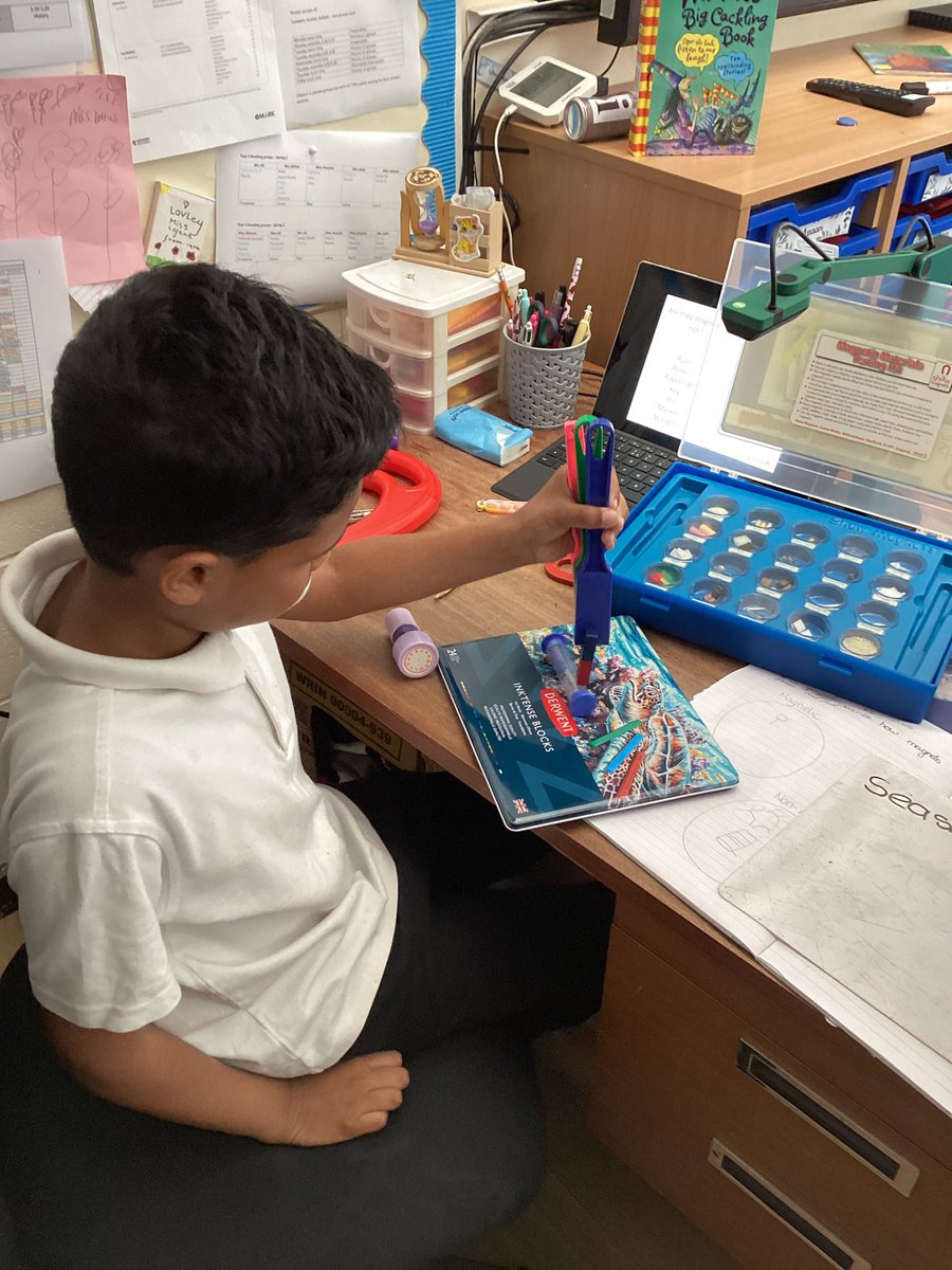 AngleseyP's tweet photo. Is it magnetic or not? Today year 3 learned about what a non-contact force is. #science #magnets #experiment #makingpredictions #recordingdata #observing https://t.co/roPgDLW5hb