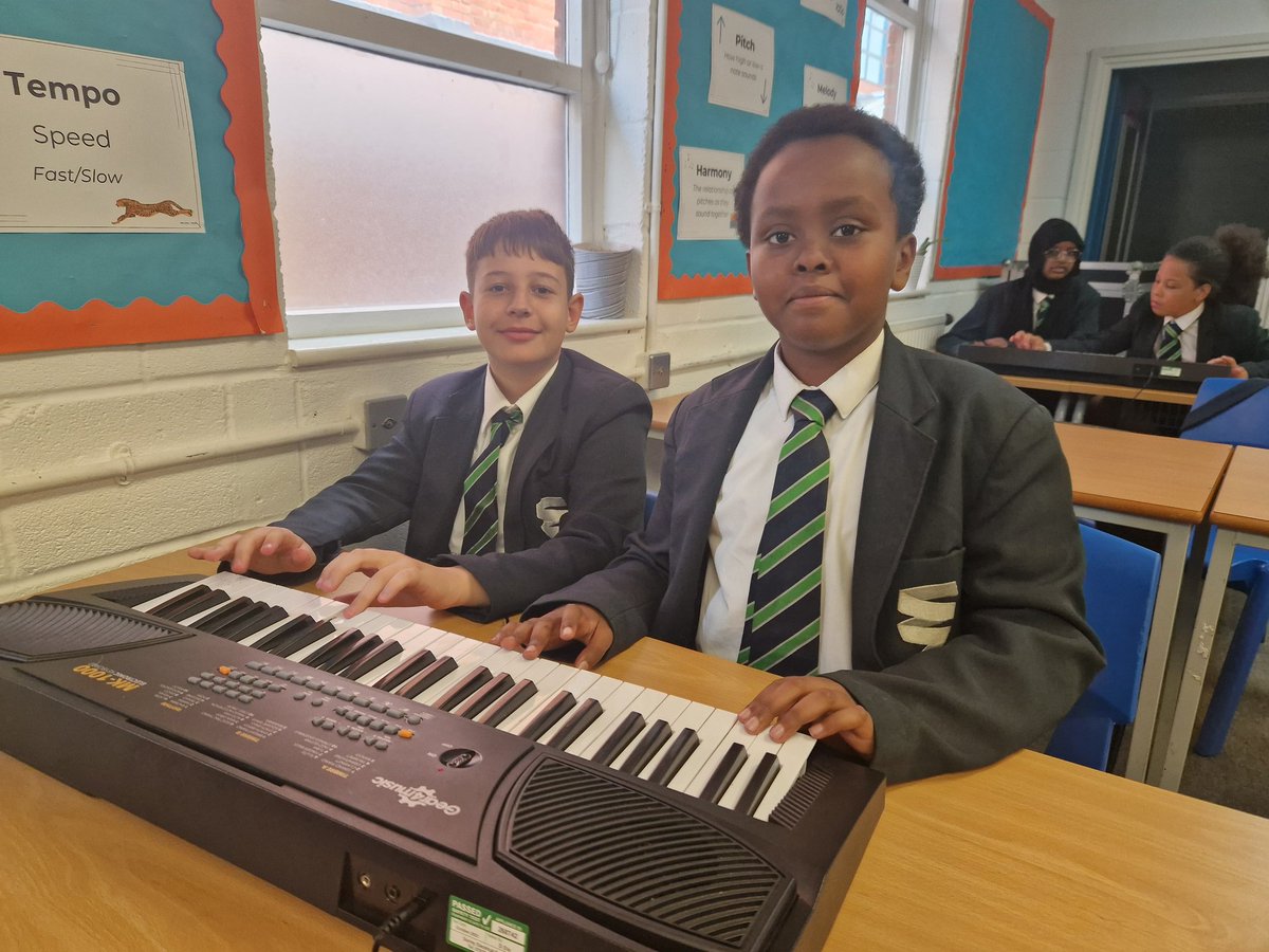 Fantastic lesson with Year 7 today! We were composing melodies on the keyboard 😍 <a href="/SpringwestA/">Springwest Academy 💙</a> #springwestshines