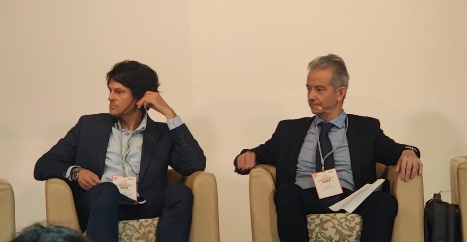 _ASTIC's tweet photo. 📜"Las normas a veces obligan, a veces permiten, y a veces impiden. ¡Y también hay que contar con al voluntad de las partes!"⚖️José Borja Tomé @informaticaaeat en la mesa de La importancia de los datos como herramienta para la digitalización #ASTICNet #asticnet2024 @pablodeamil https://t.co/Pl77tgGH5k
