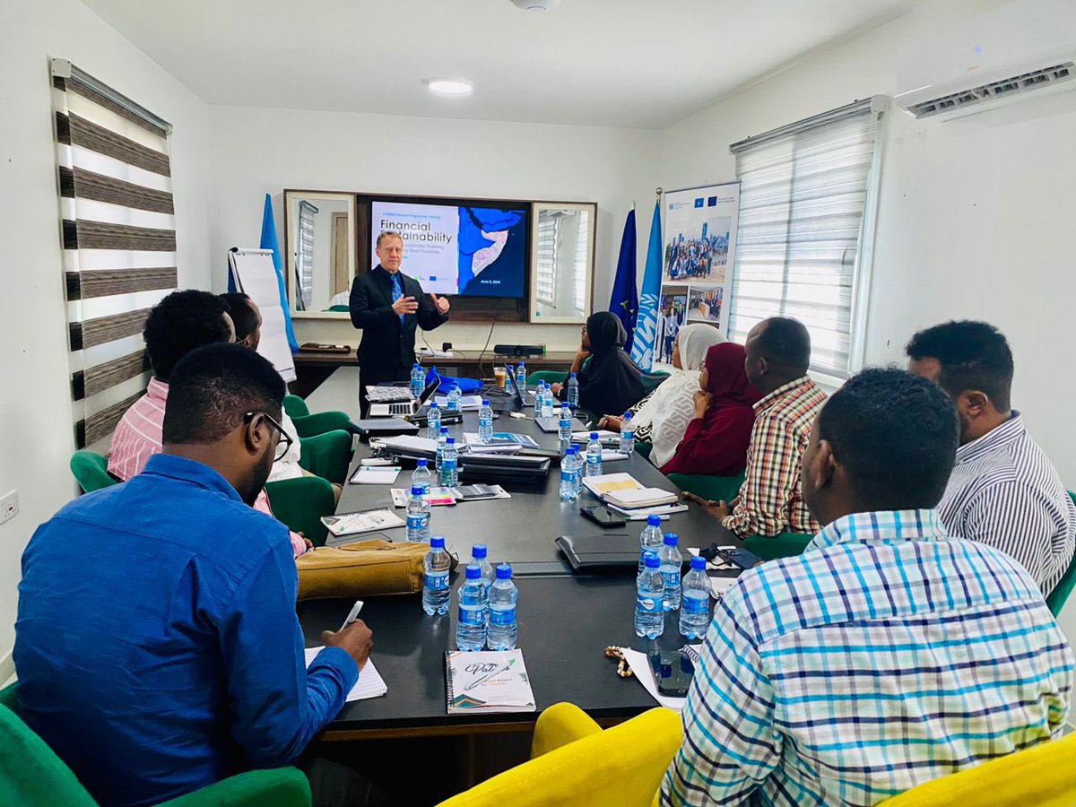 UNIDOSomalia's tweet photo. Great wrap-up to our 4-day training on Financial Sustainability &amp; Governance! Incubators now equipped with stronger financial skills &amp; knowledge on integrated reporting, innovation accounting &amp; AI. Thanks to @SIMADiLab, @iRiseHub &amp; @HarHub. Supported by @EU_in_Somalia &amp; @UNIDO. https://t.co/Oethz5RHxC