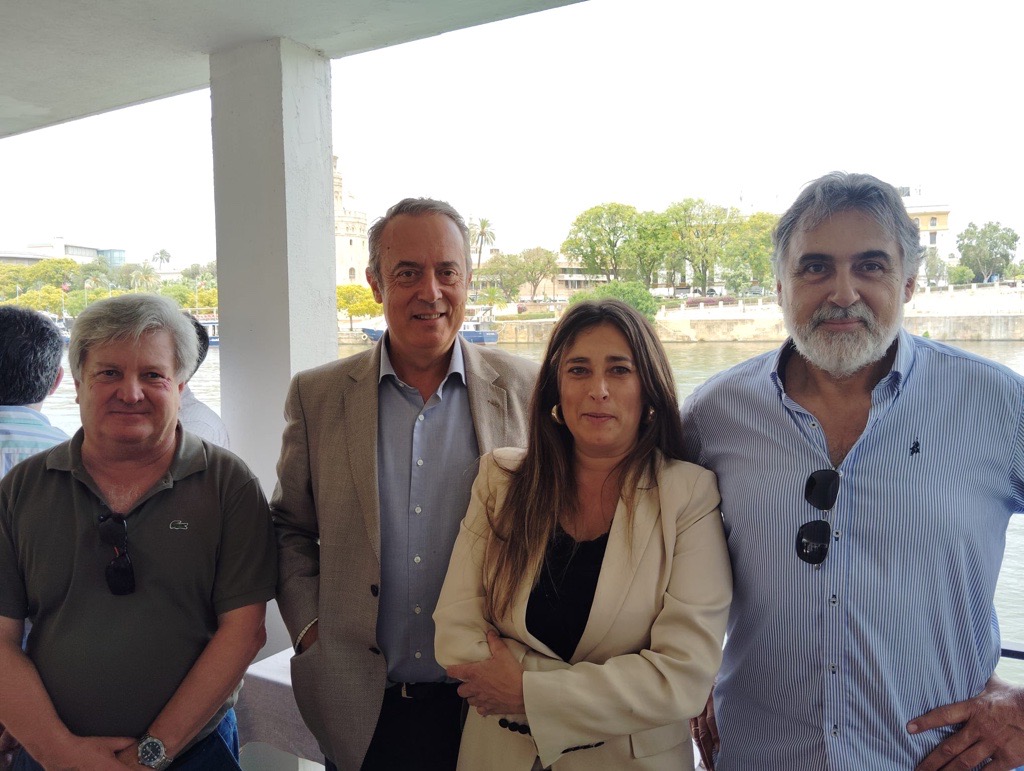 #Giahsa, representada por su director técnico, Luis Domínguez, y el subdirector de Sistemas de Información, Pablo Ellis, ha asistido a la jornada “Inteligencia artificial en el día a día de tu empresa", organizada en #Sevilla por <a href="/Laberit_tech/">Lãberit</a> en colaboración con IBM y TD SYNNEX