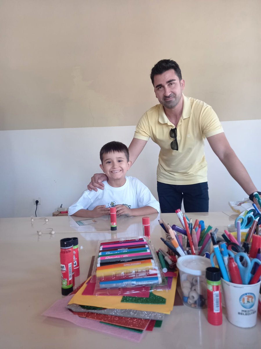 Tasmektep33's tweet photo. Taş Mektep Müzik Köyü'müzün bugünkü misafirleri Yenişehir İlkokulu öğrencileriydi. Müzik ve resimle, dolu dolu geçen ziyaretleri için öğretmen ve öğrencilerimize teşekkür ederiz. @tcmeb @MersinMEM @MersinMEMArGe @MezitliMEM @fazilet_durmus https://t.co/yhCBWnBWV6
