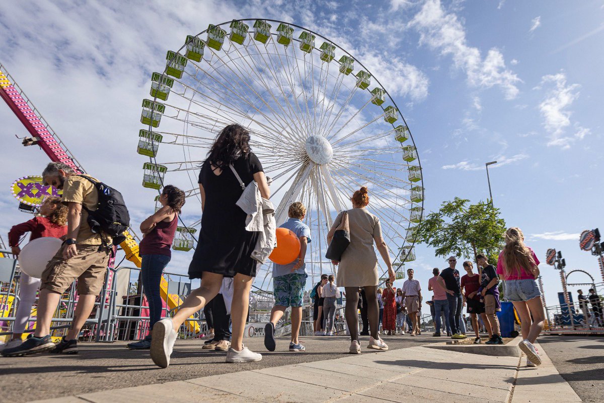 Just fa una setmana que inauguràvem la Fira de Cambrils 2024! 🫢

Una fira que, sens dubte, ha deixat moments inoblidables, emocions compartides i experiències úniques a grans i petits. Més de 45.000 visitants en aquesta 65a edició!

⏳💫 Fins l’any que ve!