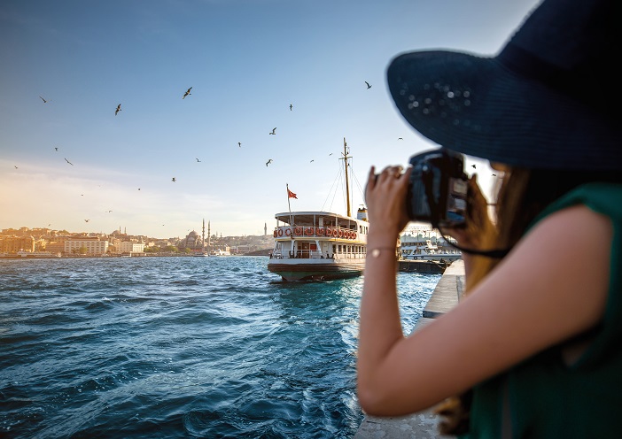Estate 2024: #CostaFortuna parte ogni venerdì da Atene per il suo nuovo itinerario alla scoperta di Istanbul e delle isole greche.

costapresscenter.com/costa/profile-…
