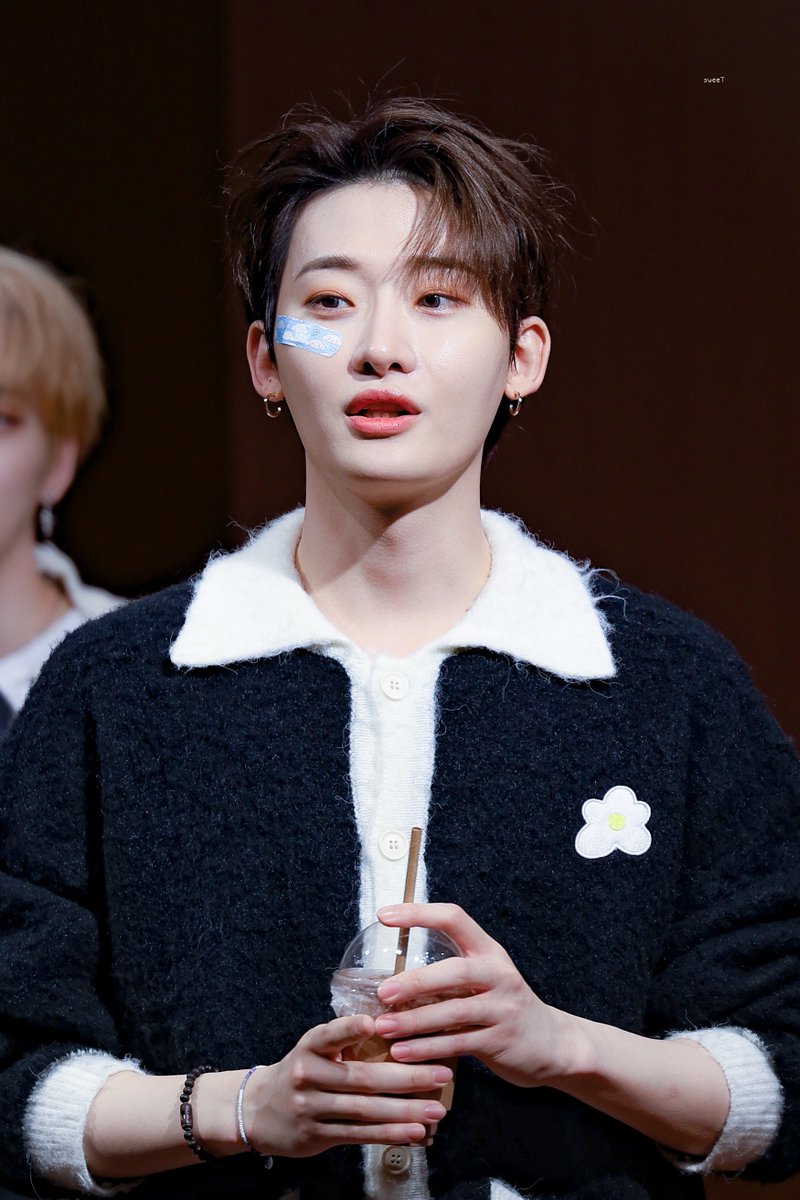 ❤️240121

😵‍💫💘

#OnlyOneOf #온리원오브 #オンオブ 
#yOOjung #유정 #ユジョン #이태엽
<a href="/OnlyOneOfmember/">온리원오브</a>