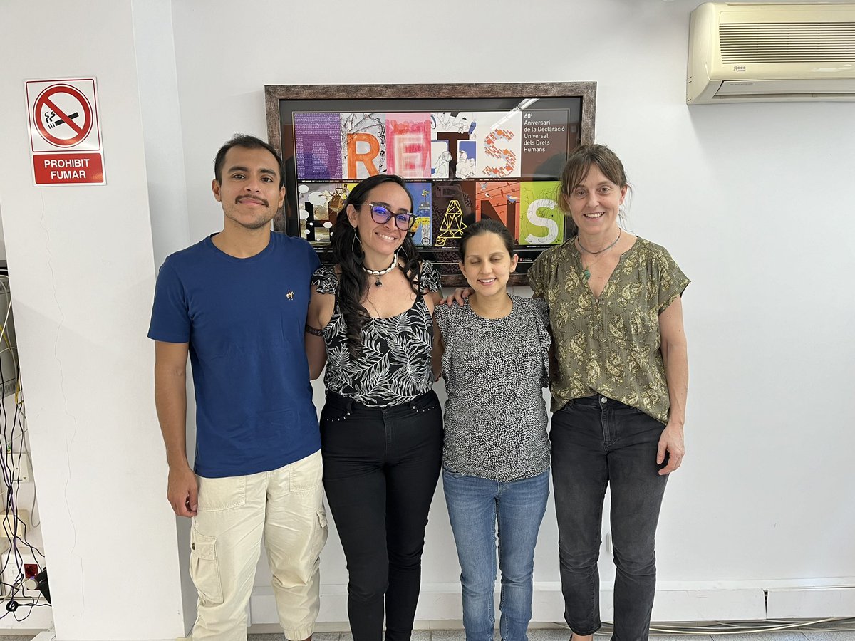 ManadaFemDDHH's tweet photo. Estuvimos con acompañamiento @ColectivoMaloka conversando con @TaulaColombia y @bcn_ajuntament sobre formación para paz, DDHH, géneros y ciudades. Continuidades, proyectos y sueños en común. Seguimos en red a cada paso. Gracias a todes #ManadaFeministaEuropa2024 https://t.co/EKlDbSrLg9
