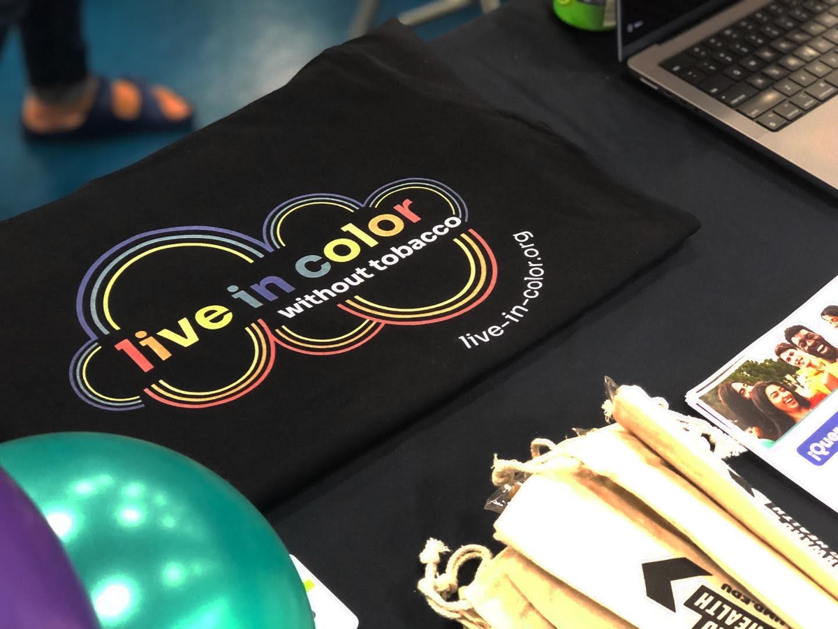 UMDPublicHealth's tweet photo. Come celebrate #PRIDE with us!! @UMDPRC are out giving away tshirts, coasters, pens, stickers + more! Come through @TakomaParkMD this Sunday π³οΈβπ π
PG County Pride at Hyattsville Library on 06/22
Pride in the Plaza at Silver Spring on 6/30
#mdpride #pride2024 #umd https://t.co/GFWCfchkL5